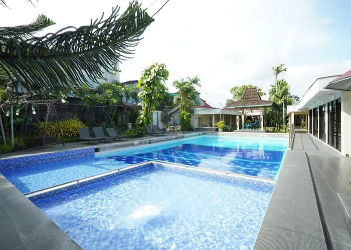 Grand Rosela